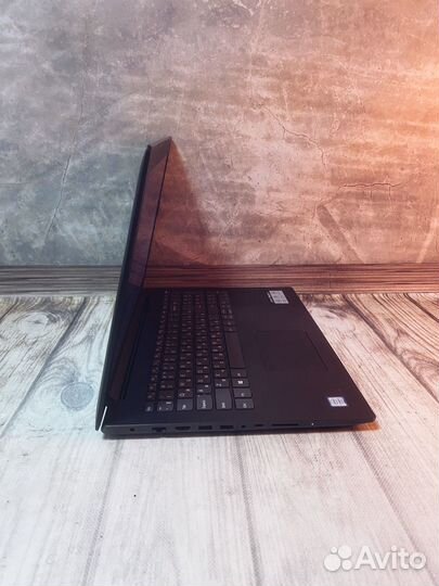 Мощный ноутбук Lenovo Core i3-7020u / 8gb / SSD