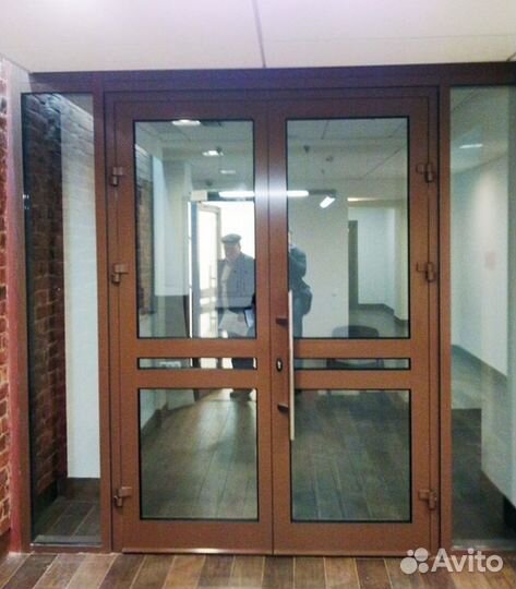 Дверь входная алюминиевая