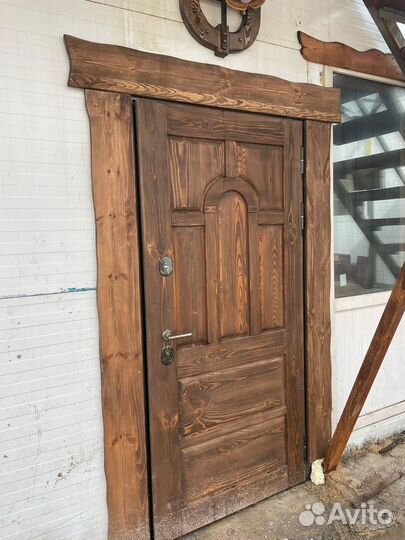 Деревянная дверь, ручная работа под старину