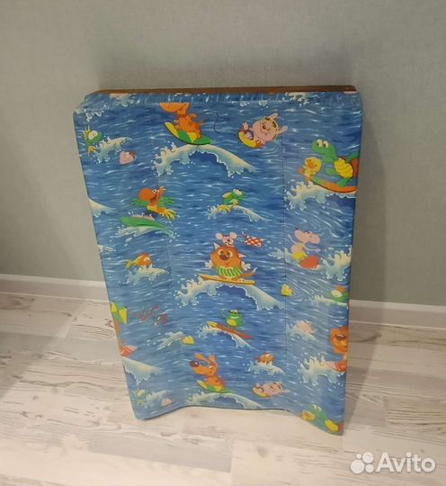 Пеленальный столик