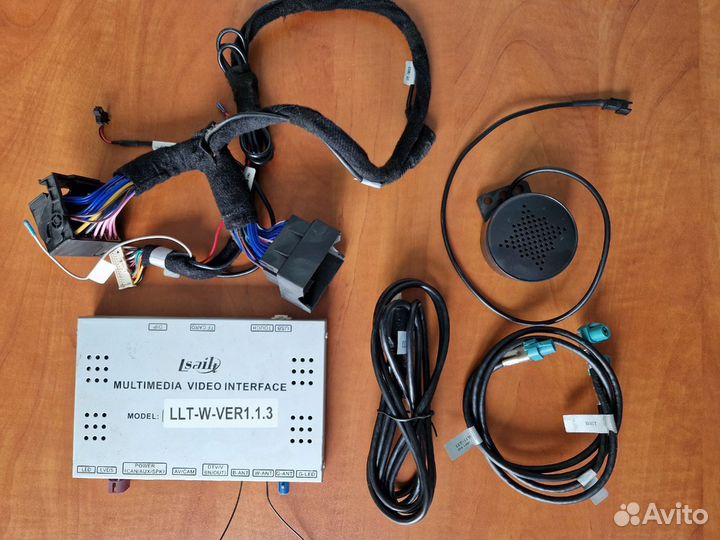 Автомобильный видеоинтерфейс