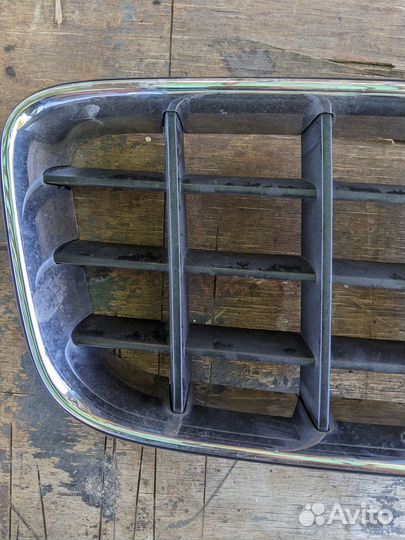 Решетка радиатора Volvo XC90 2002-2010