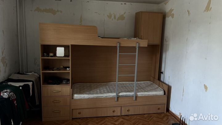 Двухъярусная кровать бу