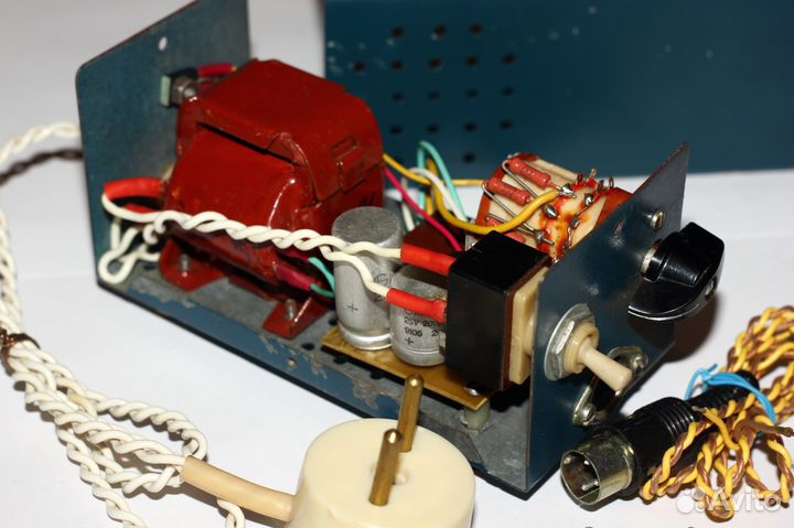 Блок питания 1,5-3-6-9 вольт, СССР