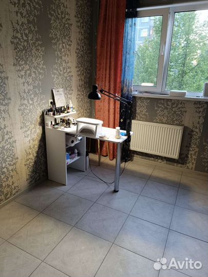 Маникюр на дому