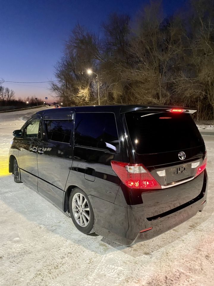 Toyota Alphard: фото владельца