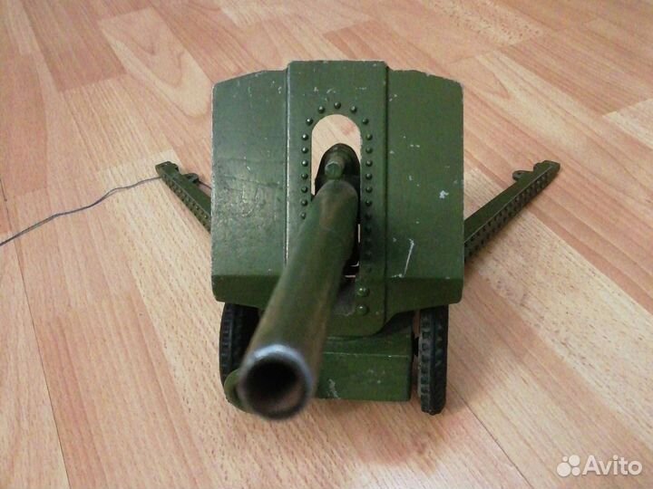 Игрушечная пушка из СССР