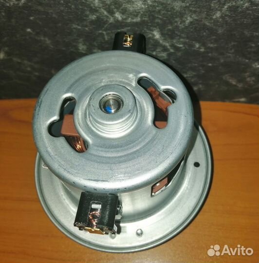 Двигатель мотор крыльчатки пылесоса Самсунг LG