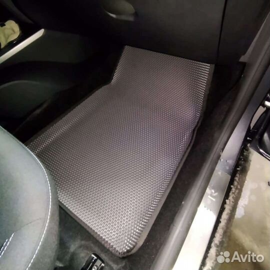 Эваковрики для Рено Дастер 2