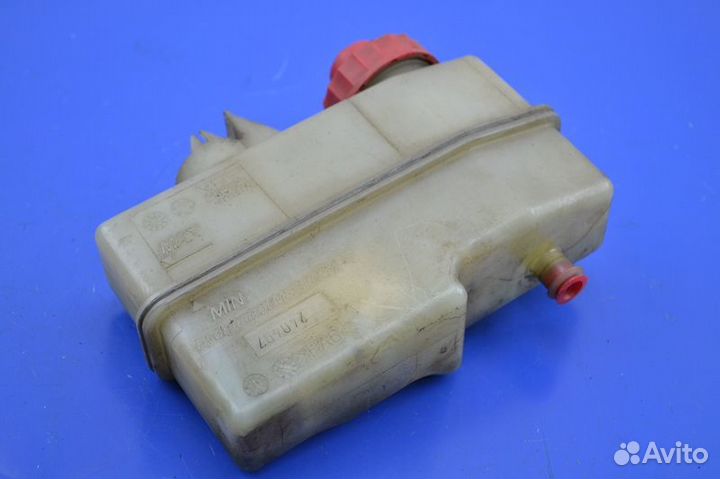 Бачок главного цилиндра сцепления MAN TGA 18.440