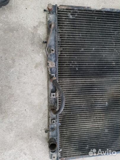 Радиатор охлаждения двигателя Mitsubishi Galant