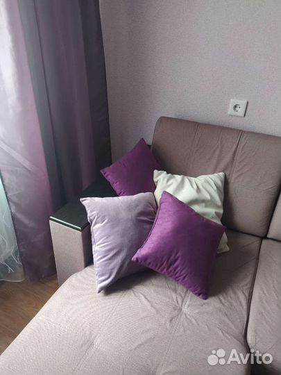 Подушки декор., шторы и плед в отл