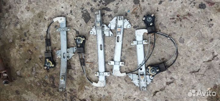 Стеклоподъемники мех 4шт Mazda 626 GD