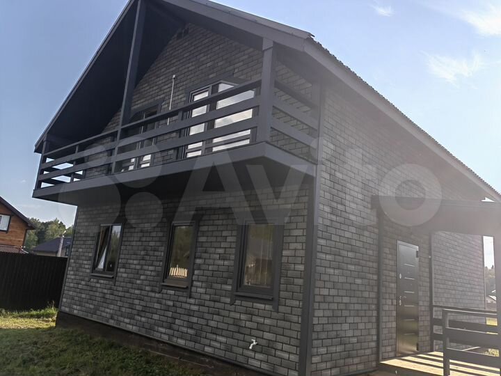 Дом 160 м² на участке 8 сот.