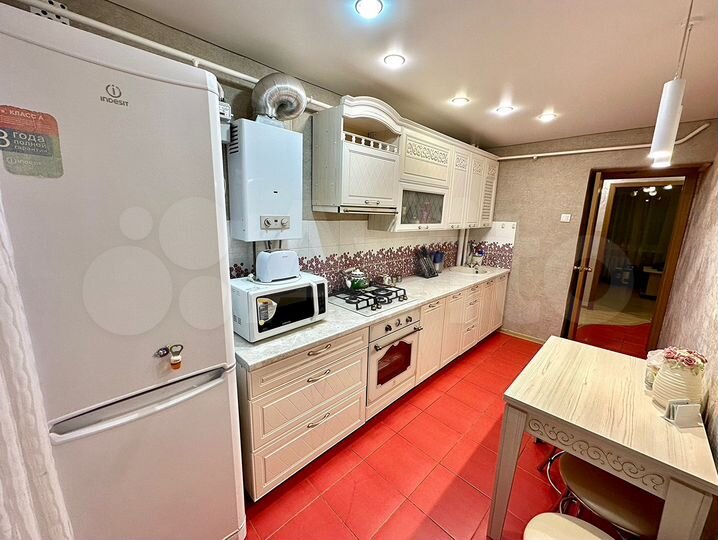 4-к. квартира, 74,5 м², 2/5 эт.