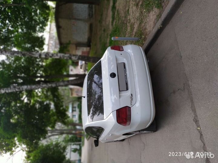 Volkswagen Polo 1.6 МТ, 2015, 320 000 км