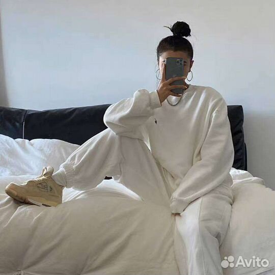 Спортивный костюм женский