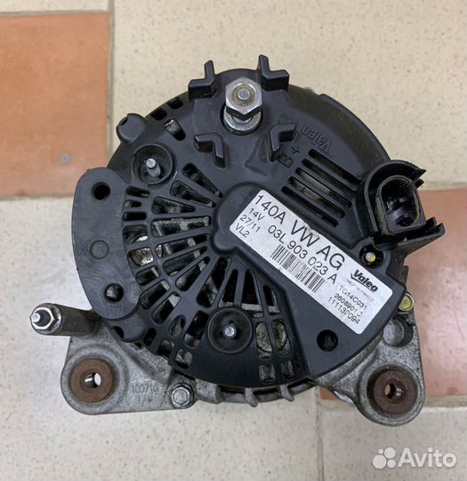 Генератор VW Passat B6 / Tiguan 03L903023A