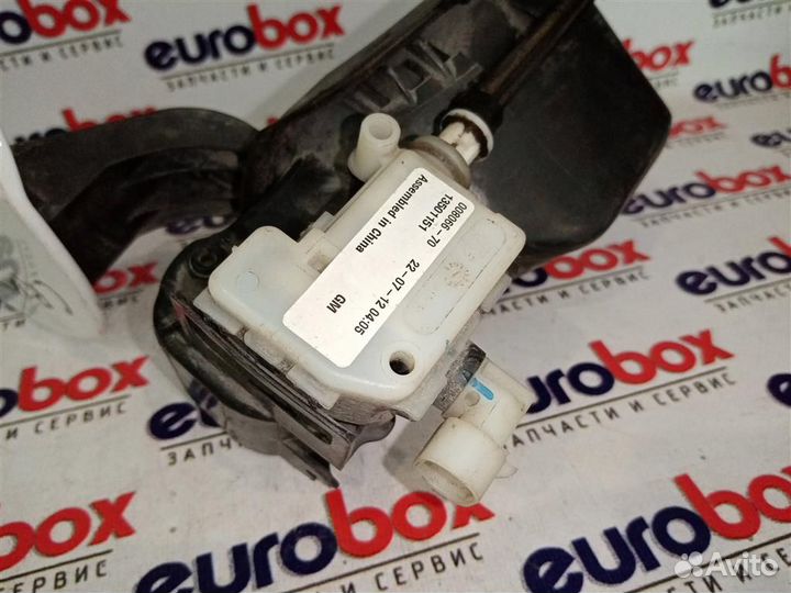 Активатор замка крышки бензобака Chevrolet Cruze