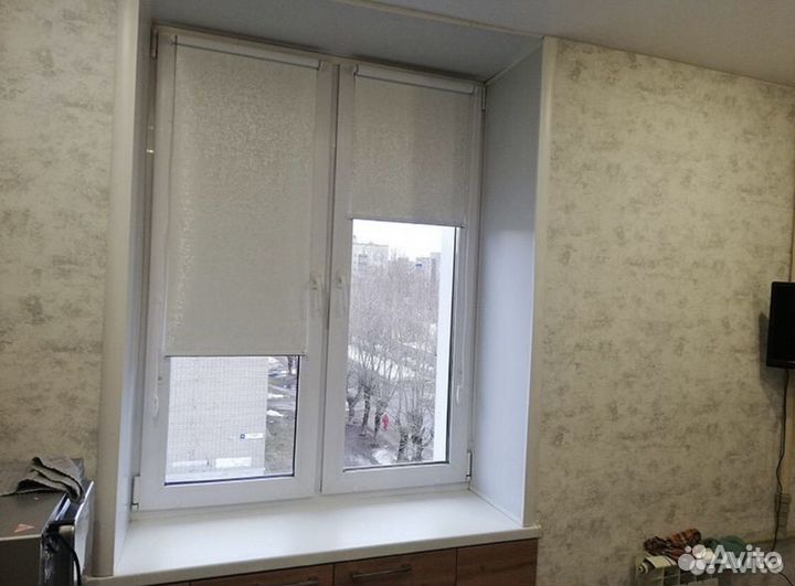 Жалюзи и рулонные шторы на окна