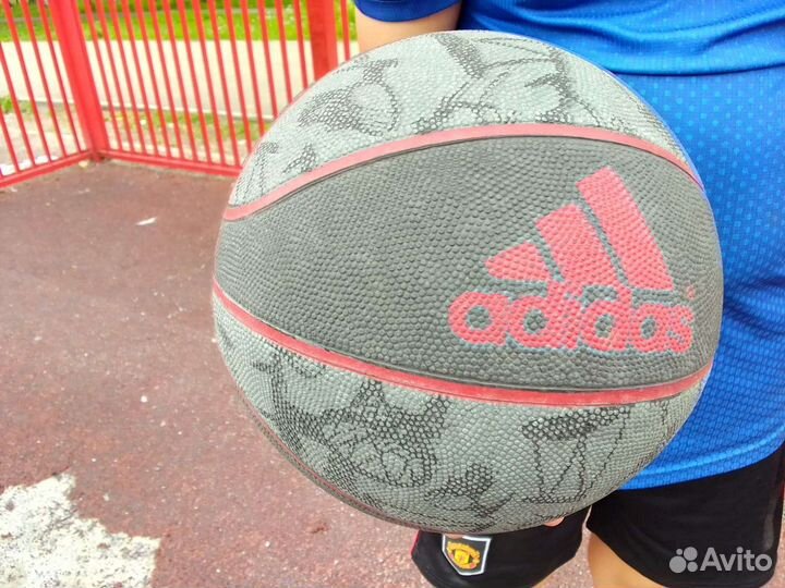 Баскетбольный мяч 7 adidas