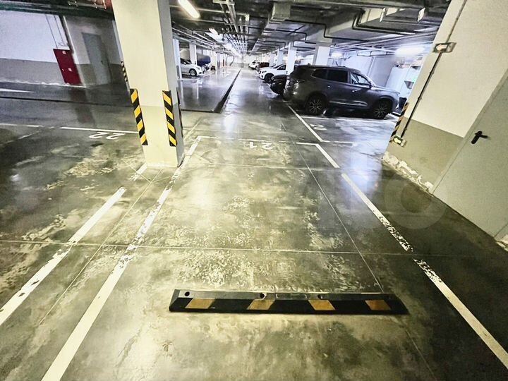 Машиноместо, 15 м²