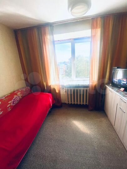 Комната 12,3 м² в 4-к., 5/5 эт.