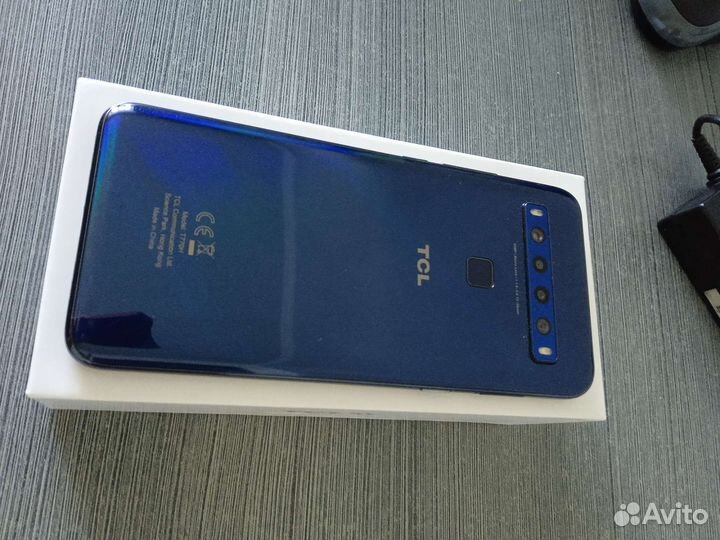 Телефон TCL 10L