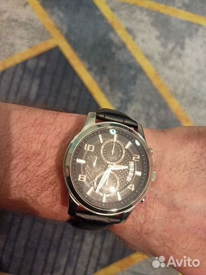 Часы мужские guess