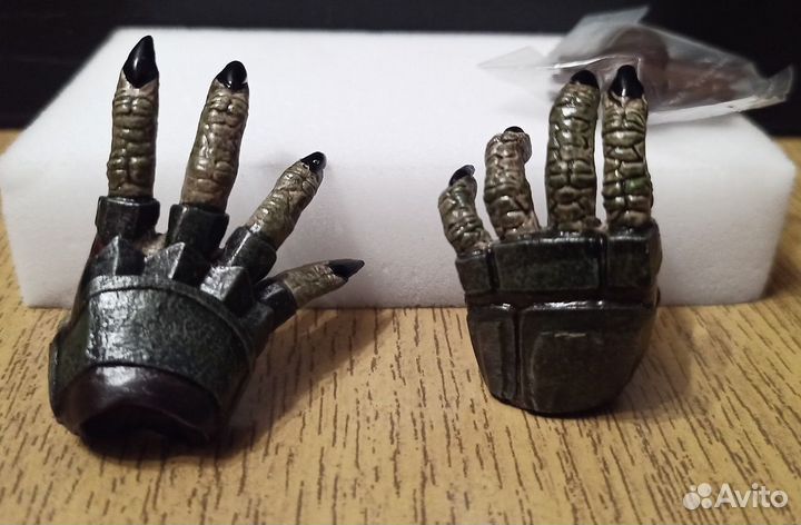 1/6 Predator hands Руки Хищника Hot Toys