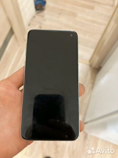 Samsung Galaxy S10e, 6/128 ГБ