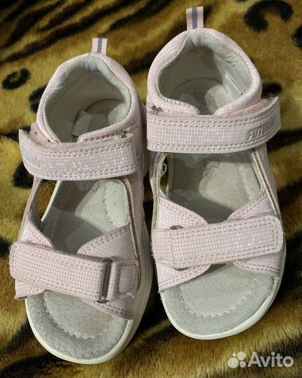 Сандалии для девочки