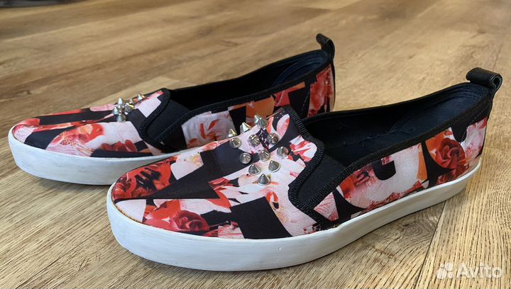 Слипон / балетки Pinko