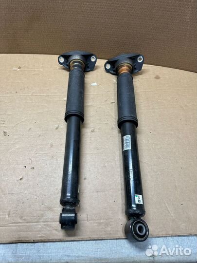 Амортизатор задний Chery Tiggo 8 PRO MAX