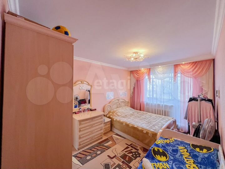 3-к. квартира, 64 м², 3/9 эт.