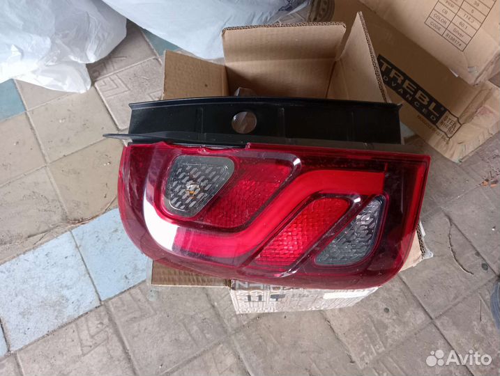 Фонарь задний