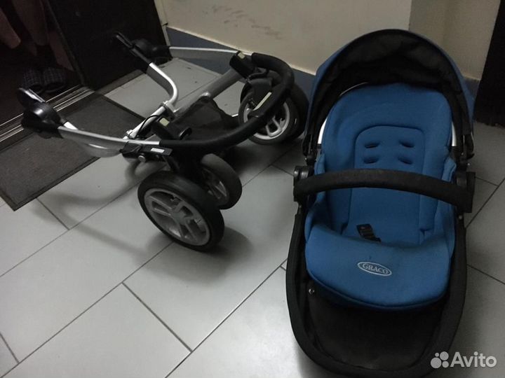 Детская коляска фиксирующая ребенка (не сползает)