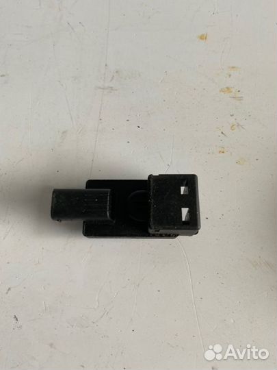 Датчик AUC Bmw 5 E60 M57D30 2004