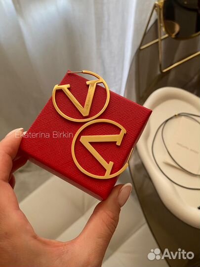 Серьги Valentino V кольца цвет золото сталь
