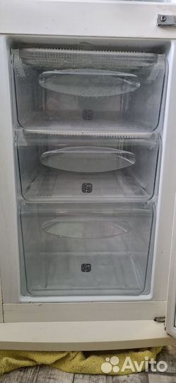 Холодильник samsung rl17mbsw