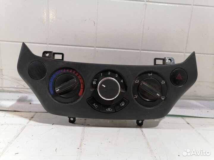Блок управления печкой Chevrolet Aveo T250