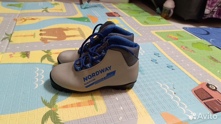 Лыжные ботинки классические