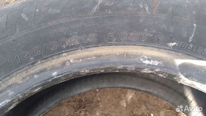 Bridgestone Blizzak Spike-01 195/60 R15 91B, 4 шт