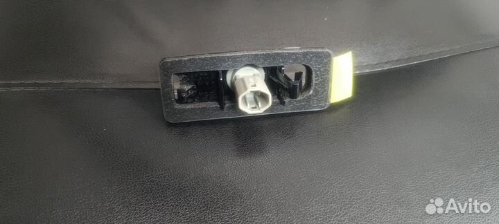 Подсветка номерного знака toyota RAV 4 (XA40)