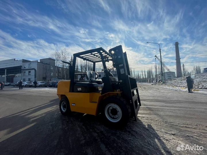 Вилочный погрузчик UN Forklifts FD50, 2023