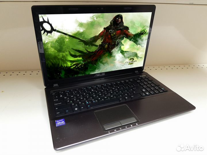 Ноутбук Asus / Core I5 / 4Gb / nvidia до 8Gb+SSD