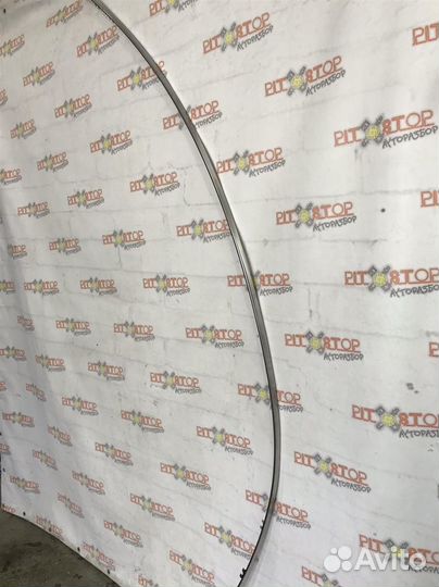 Молдинг крыши правый Nissan Fuga (Y50) 2004 - 2007