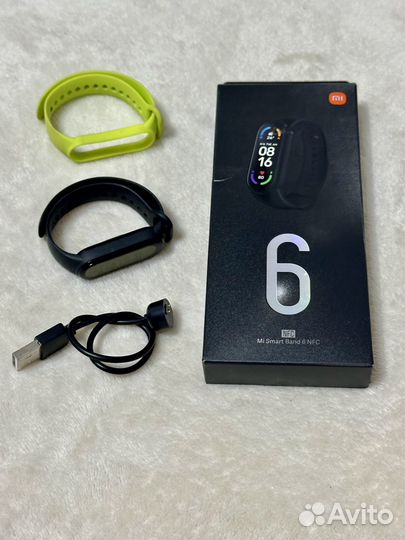 Фитнес браслет Xiaomi Mi SMART Band 6