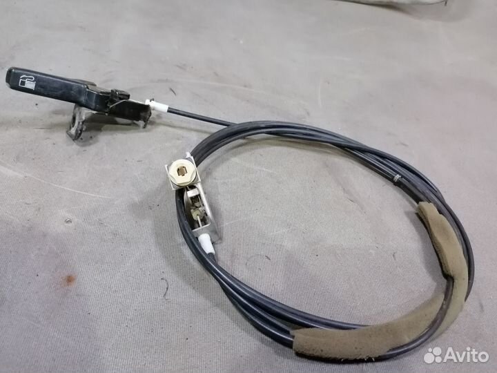 Тросик лючка топливного бака Nissan Wingroad Y11