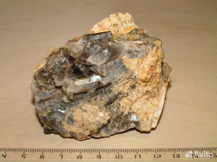 Минерал аметист, апофиллит, раухтопаз, целестин